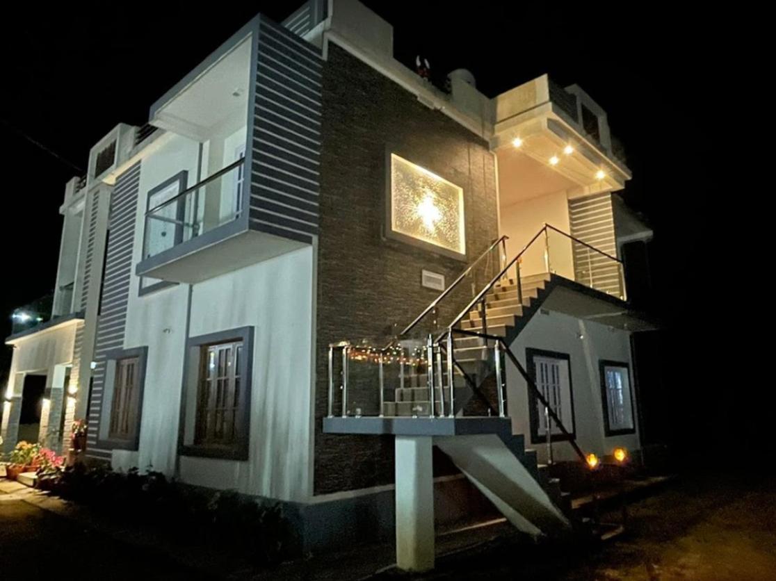 Appartamento Empra Exotica Madikeri Esterno foto